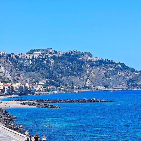 SUPER panorama & Astonishing apartment seaview Giardini Naxos Bagian luar foto